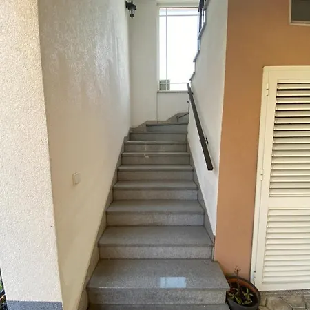 Kristo Appartamento Zara