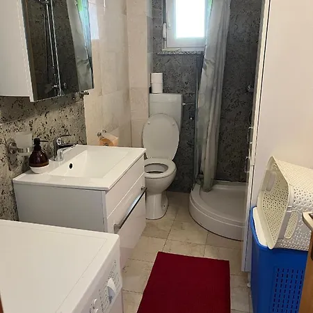 Kristo Apartment *